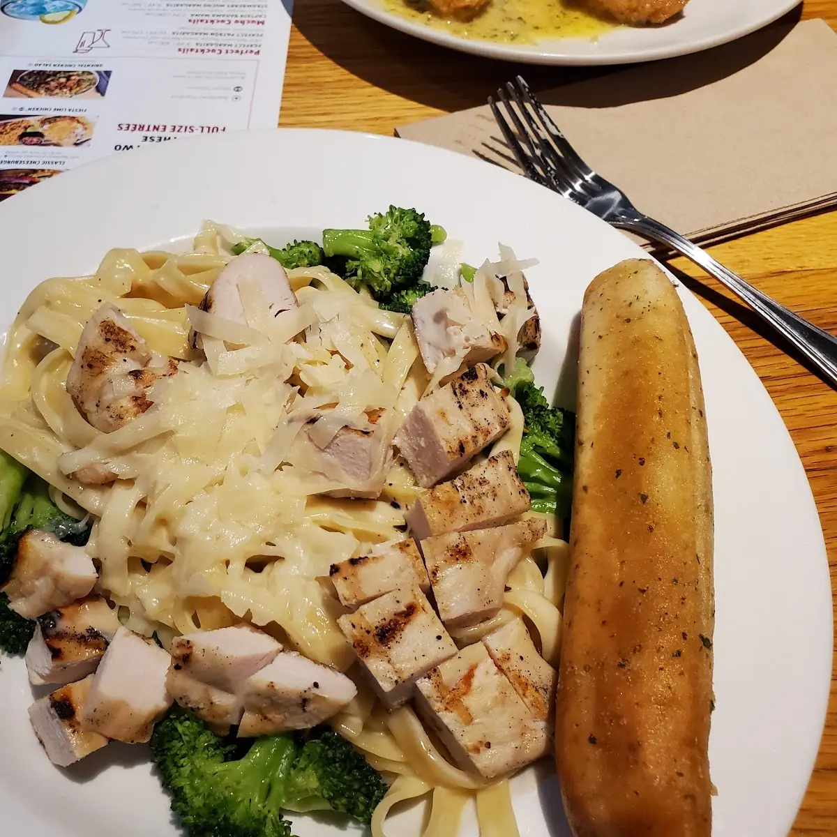 Chicken and Broccoli Alfredo