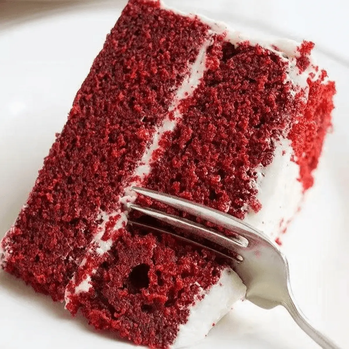 Red Velvet Cake T