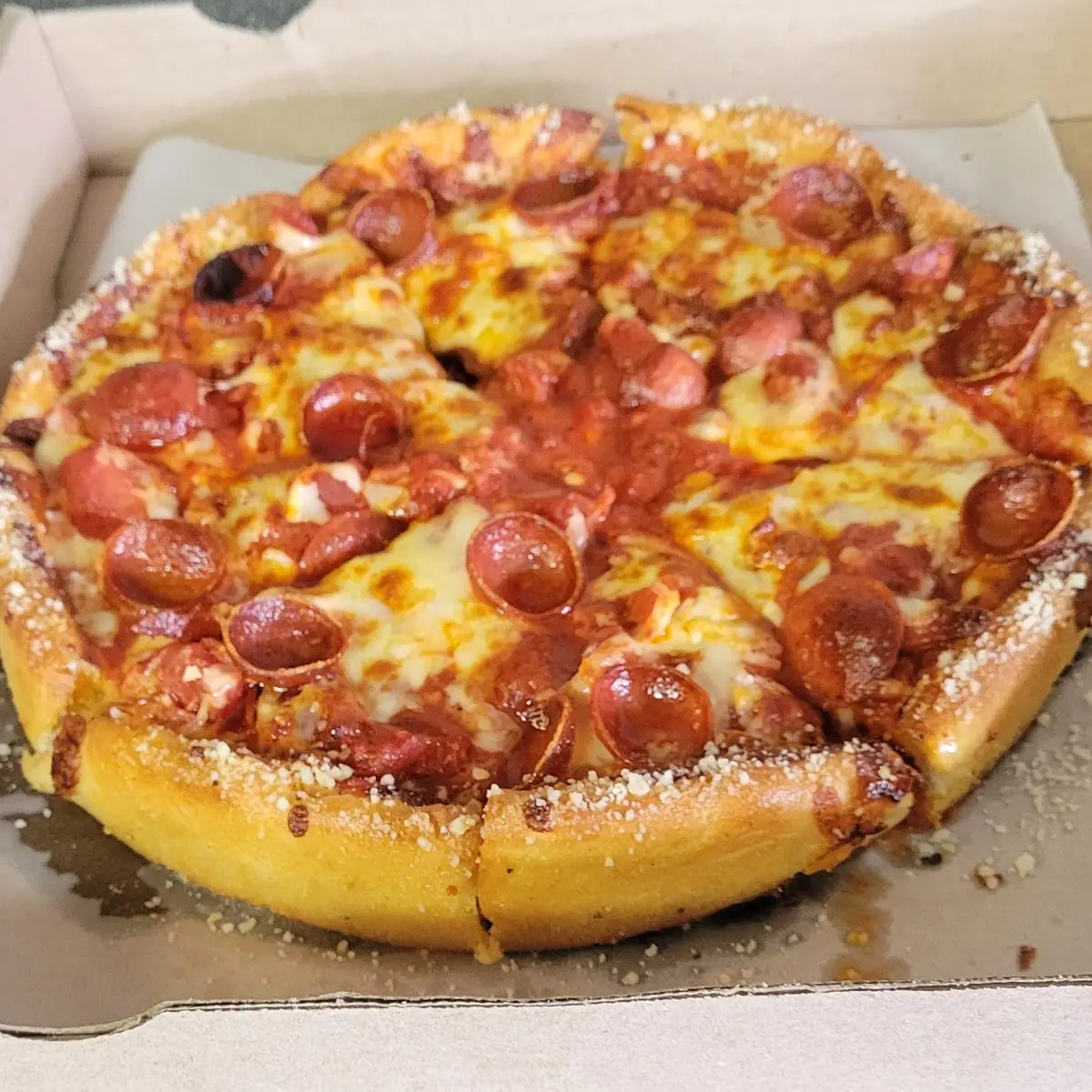 Medium Deep Dish Pepperoni