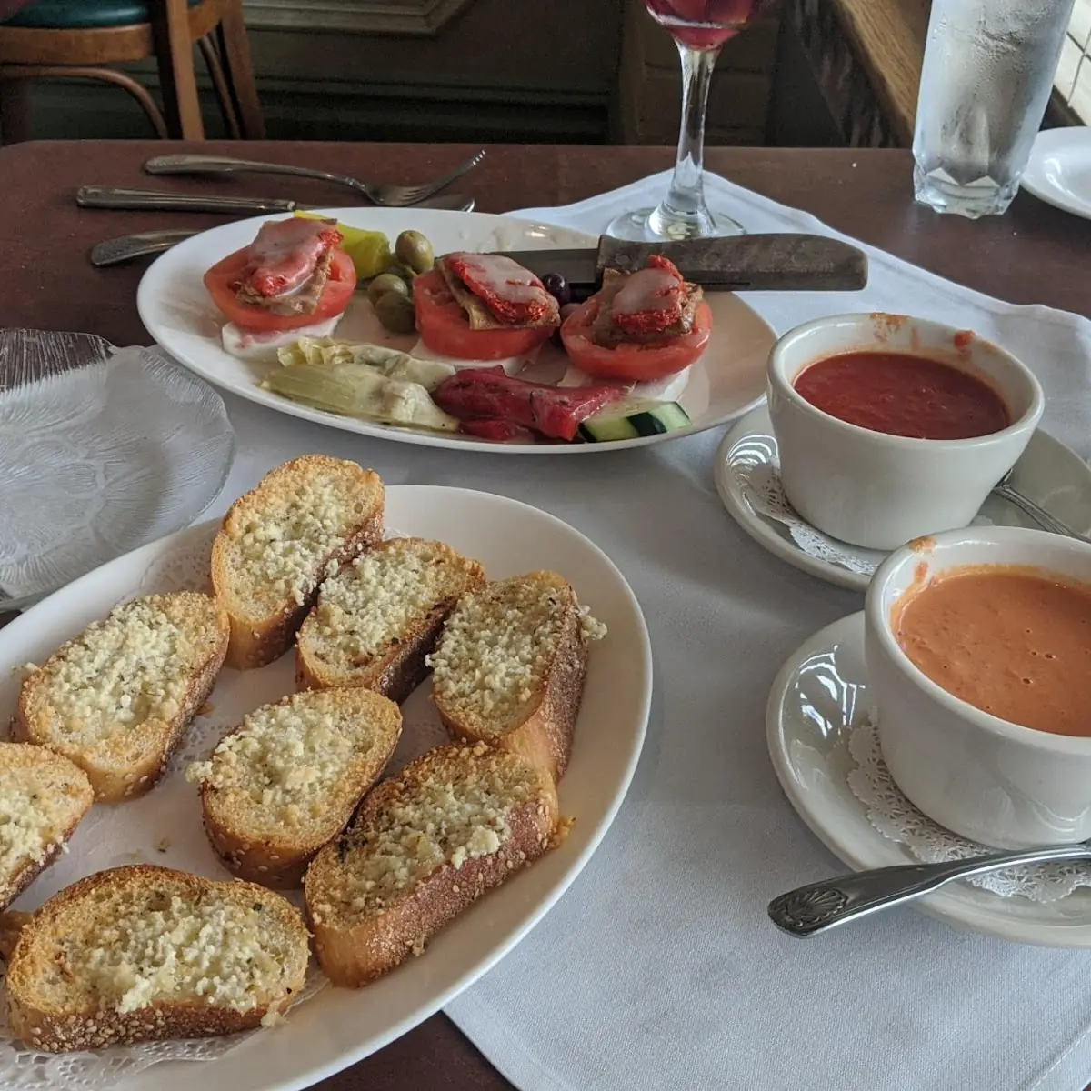 Garlic Bread with Vodka Sauce and Marinara