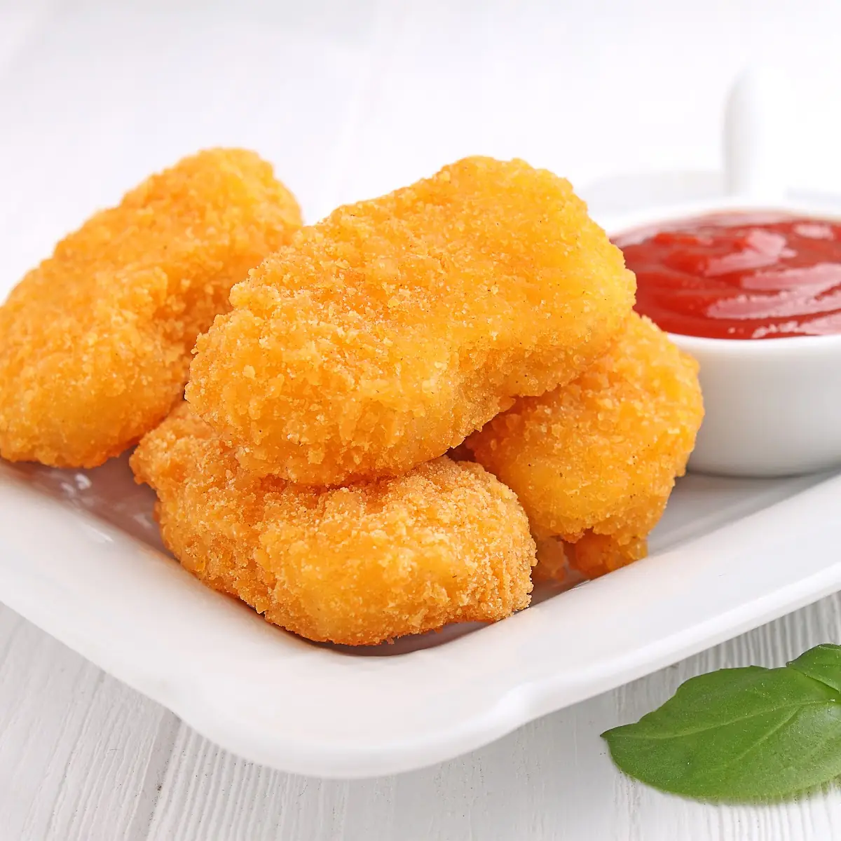 Chicken Nuggets with Tomato Sauce