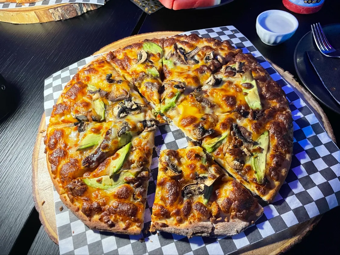 Koochini Pizza
