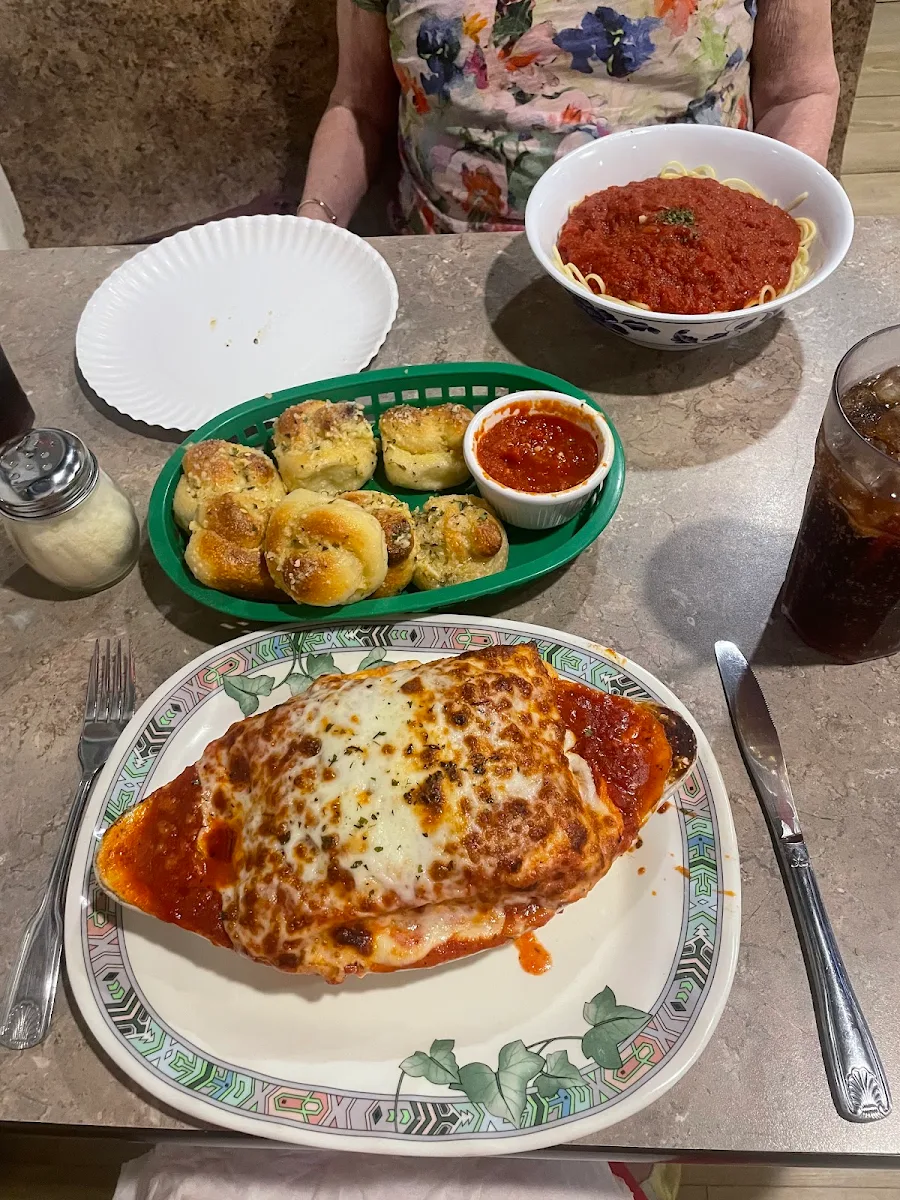 Lasagna Garlic Bread Spaghetti Marinara