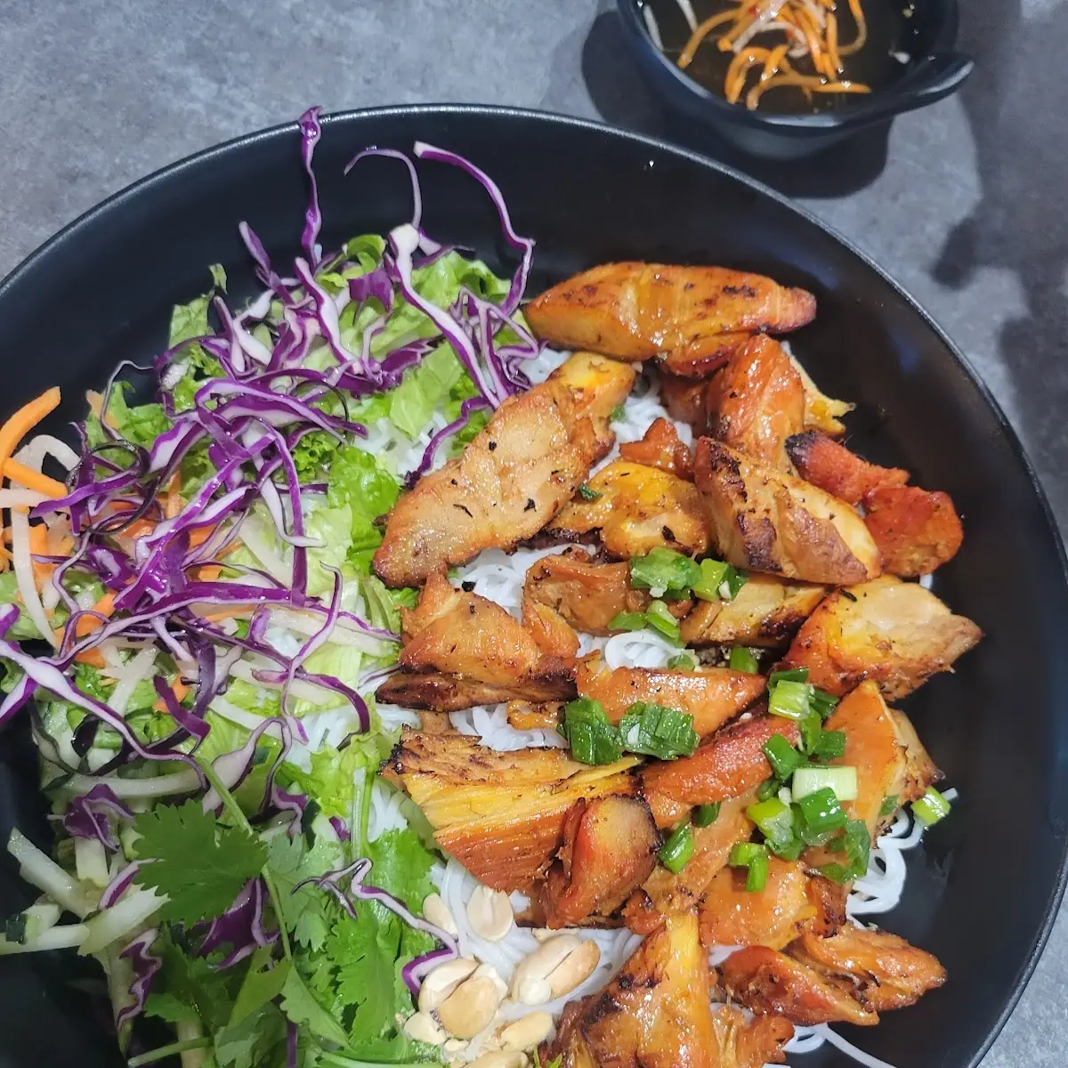 Vermicelli w Grilled Chicken