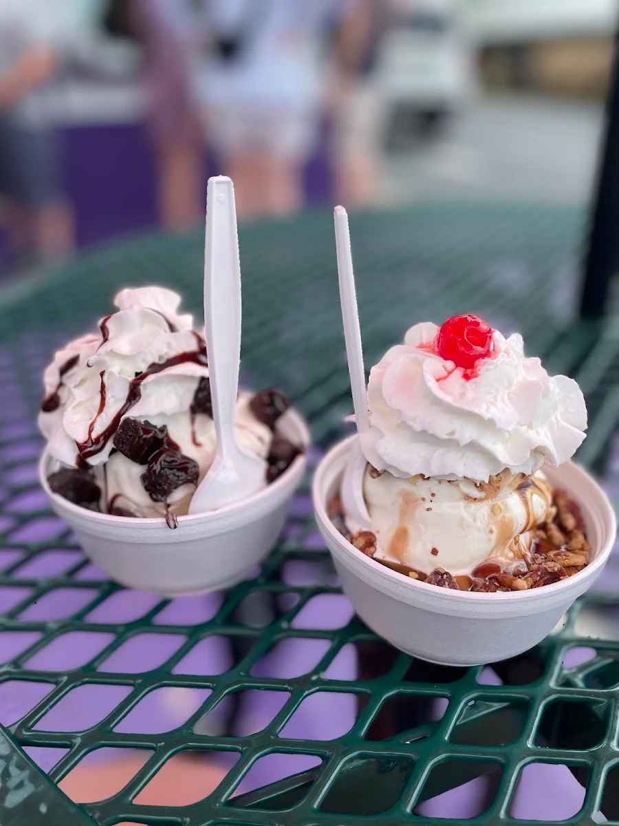 Regular Sundae