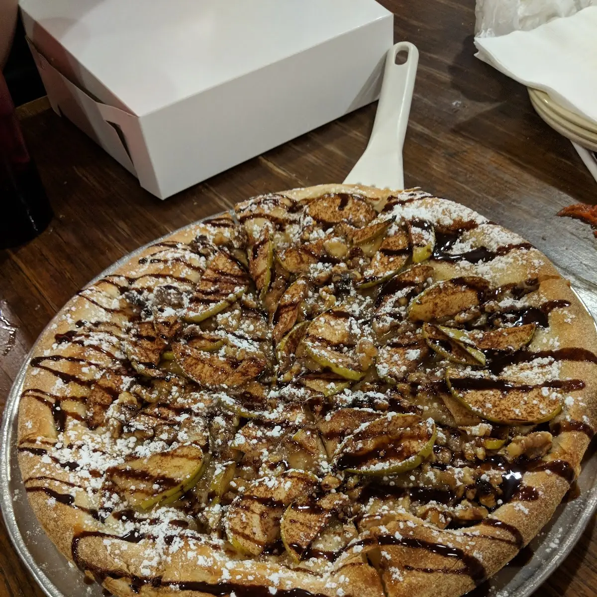 Apple Cinnamon Dessert Pizza