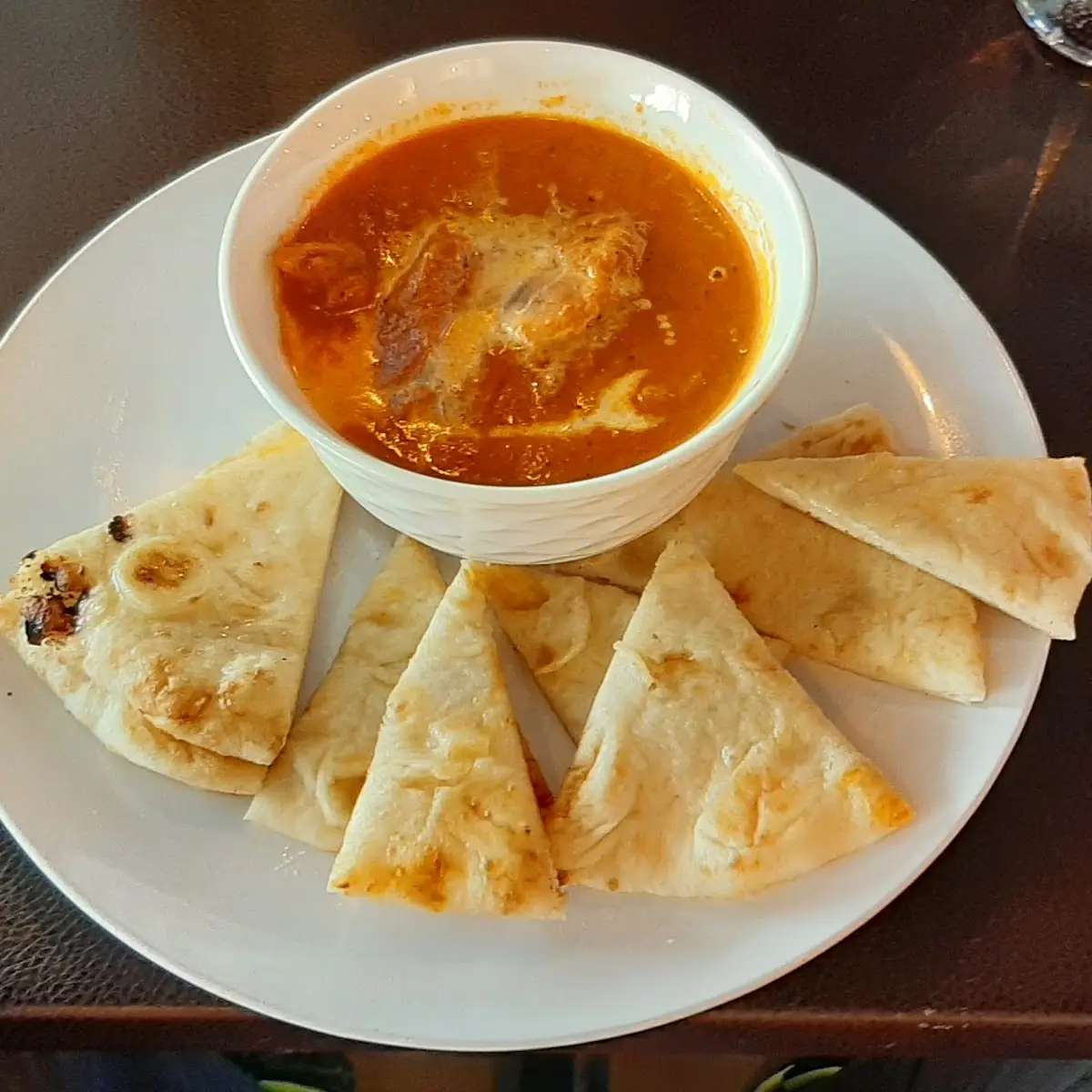 Butter Chicken with Naan Bread
