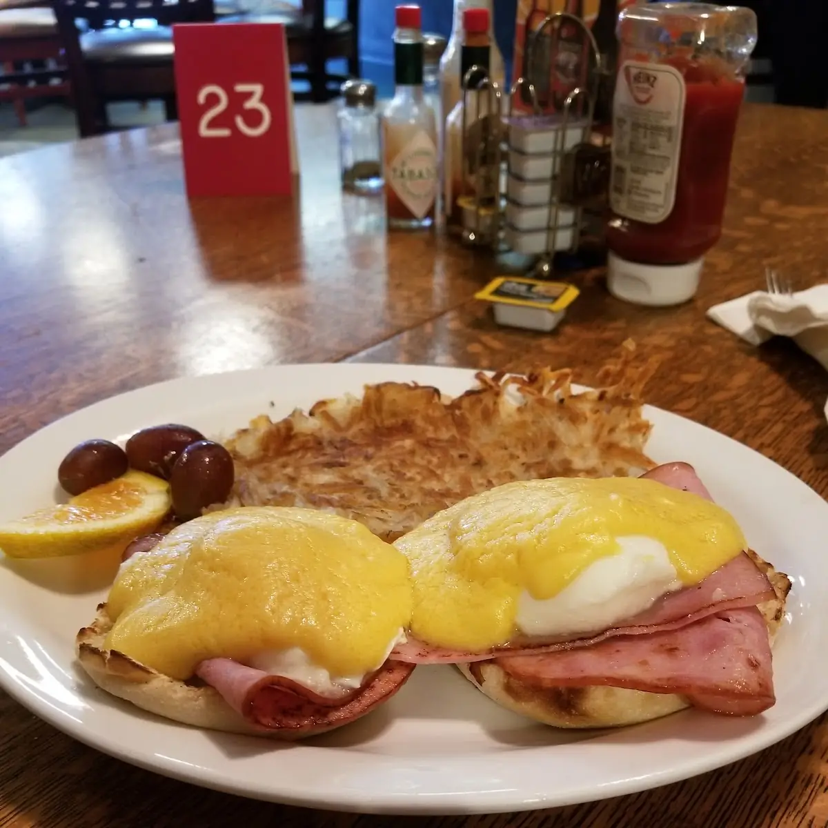 Eggs Benedict