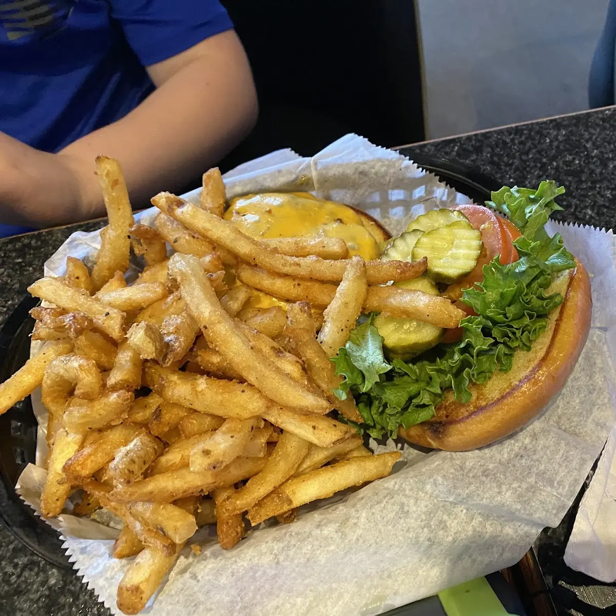 Kids Cheeseburger