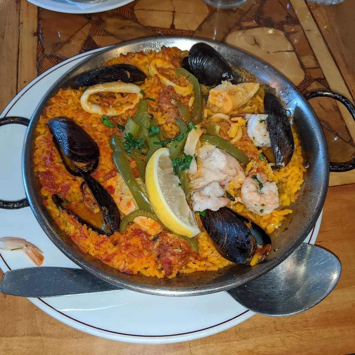 Paella Valenciana, La Bodega
