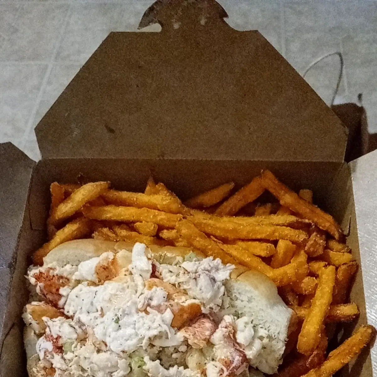 Maine Style Lobster Roll