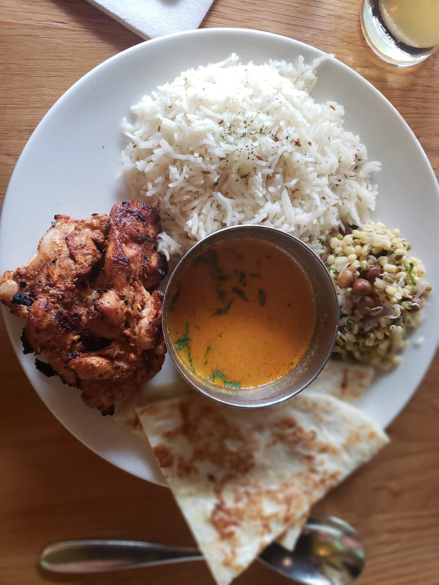 Wlsalad Rice & Naan