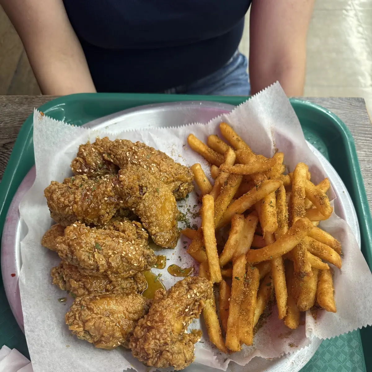 Chicken Wings with Fries