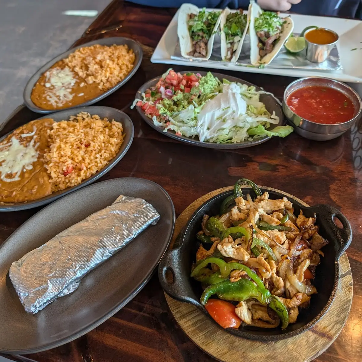 (1) CHICKEN SOFT TACO