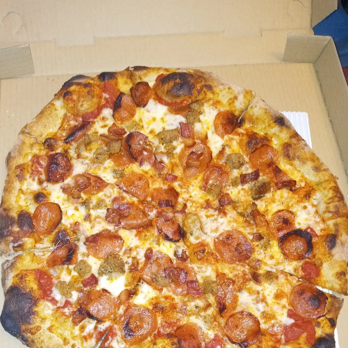 Kalamata Olive Pizza (15")