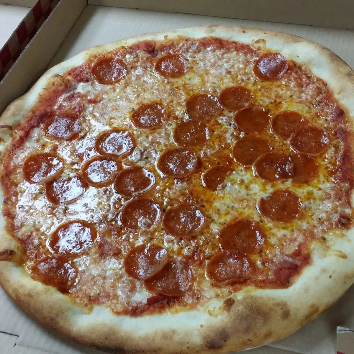 Traditional Pepperoni Pizza
