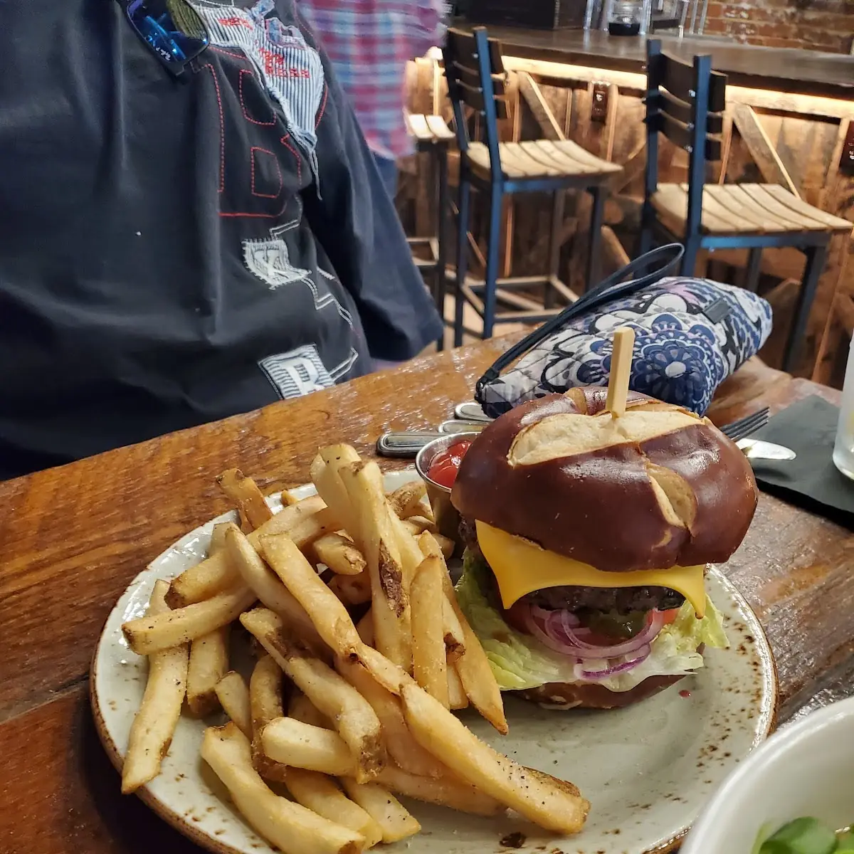 G O a T Burger