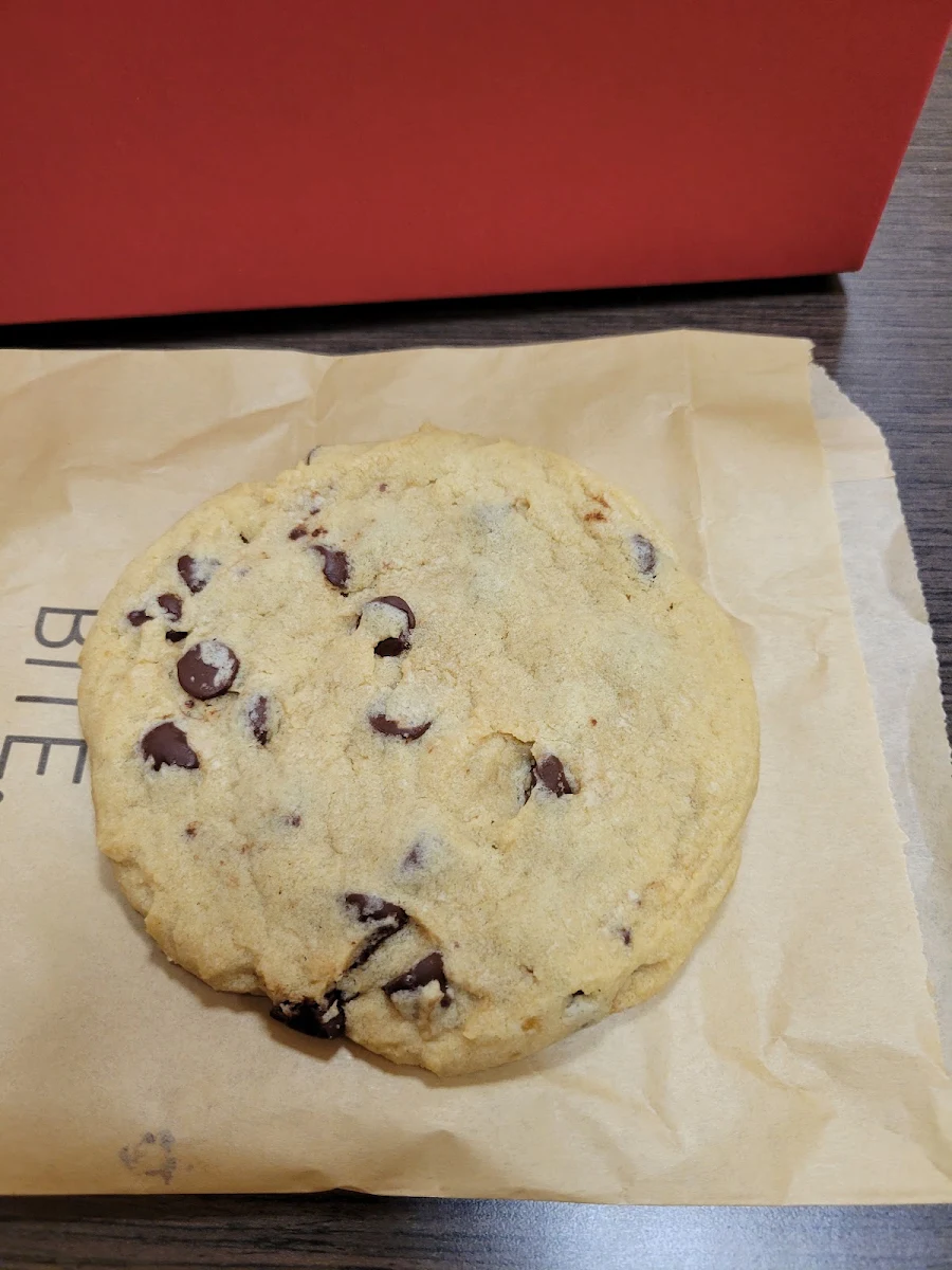Chocolate Chip Cookie