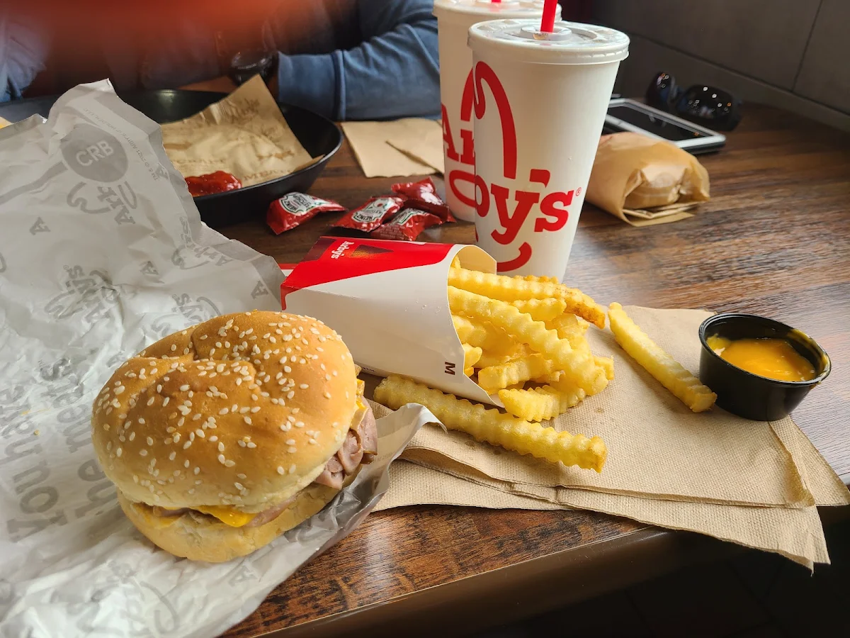 Beef 'N Cheddar and Crinkle Fries