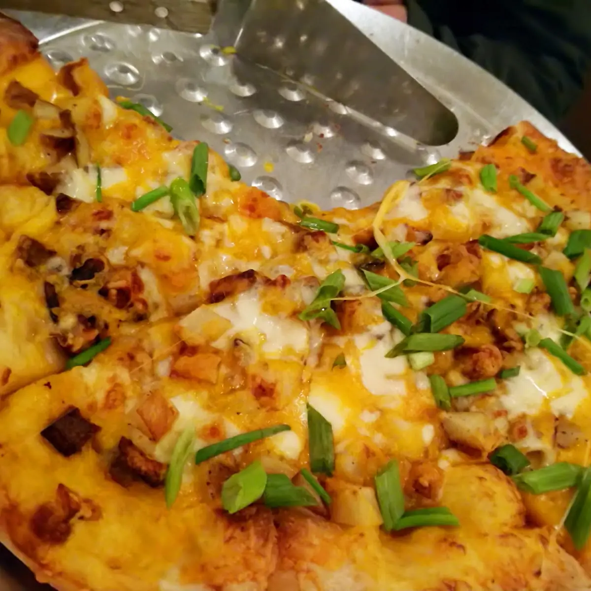 Loaded Baked Potato Pizza