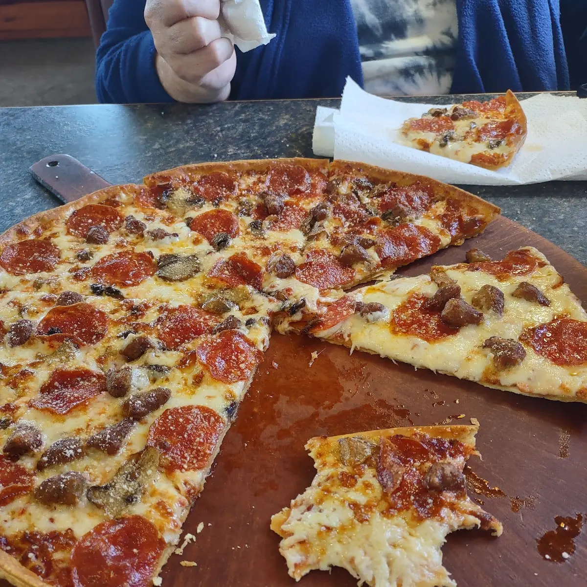 Large Thin and Crispy Pizza