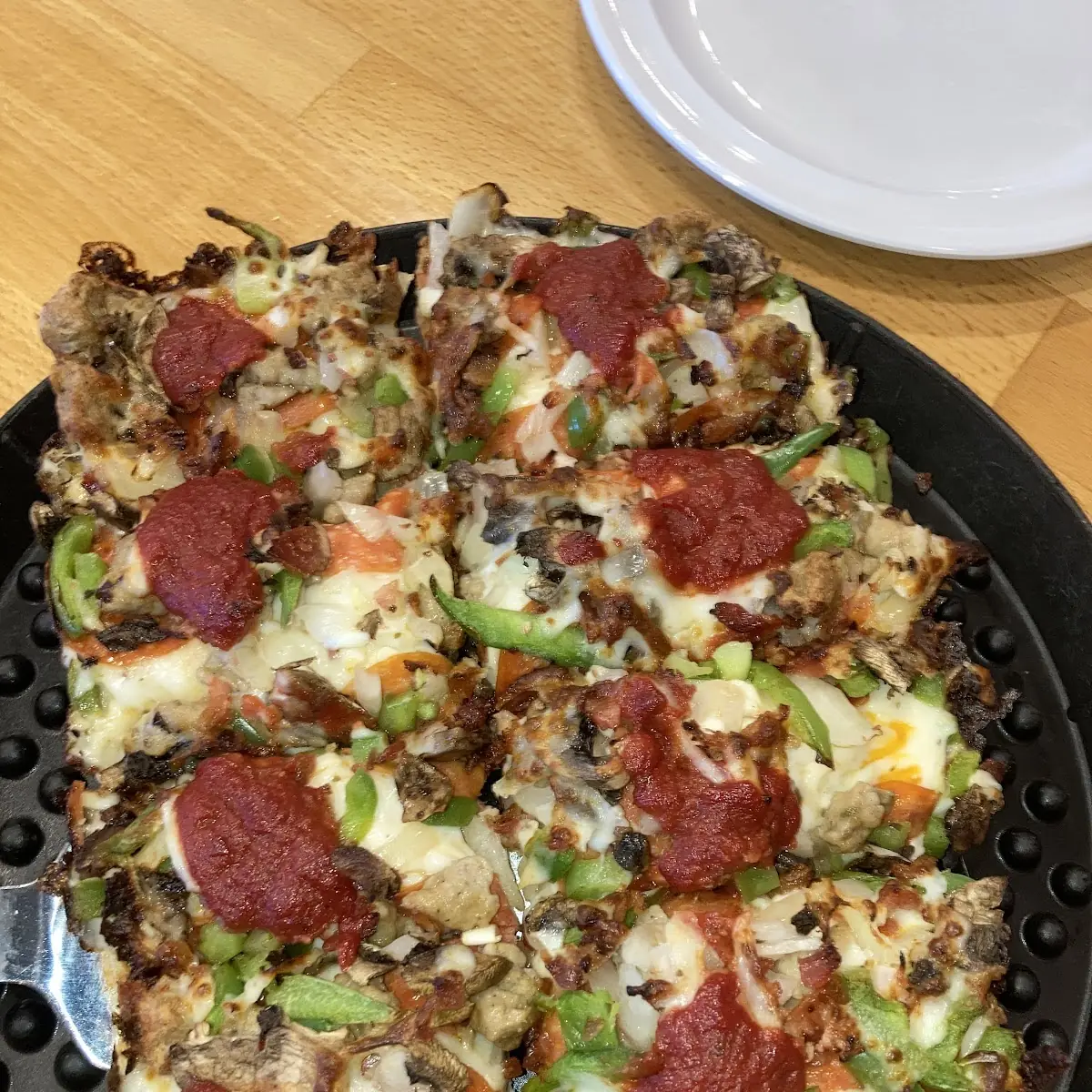 Deluxe Pizza