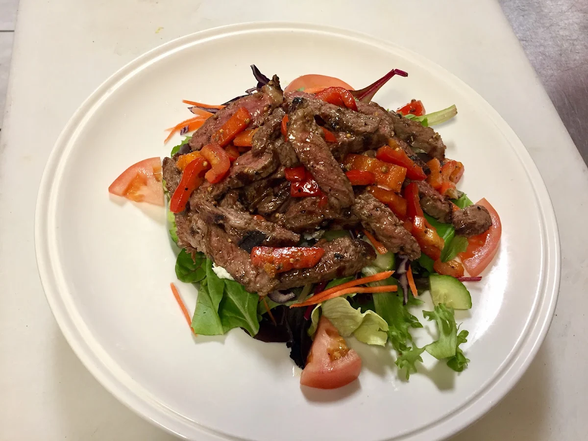Steak and Goat Cheese Salad