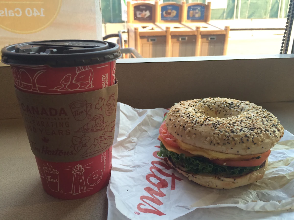 Bagel B E L T, Tim Hortons