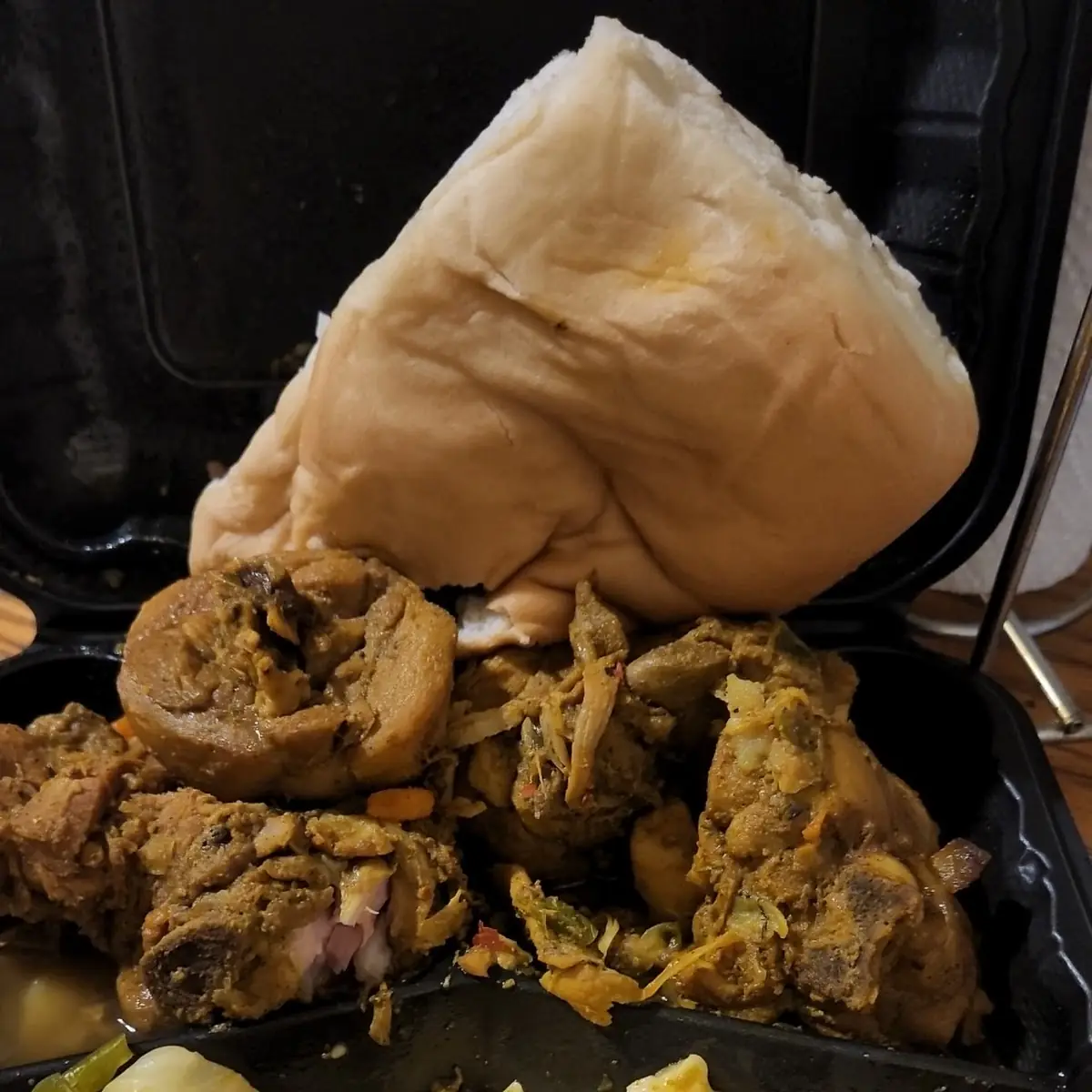 Chicken Curry with Mac N Cheese & Cabbage with Coconut Bread