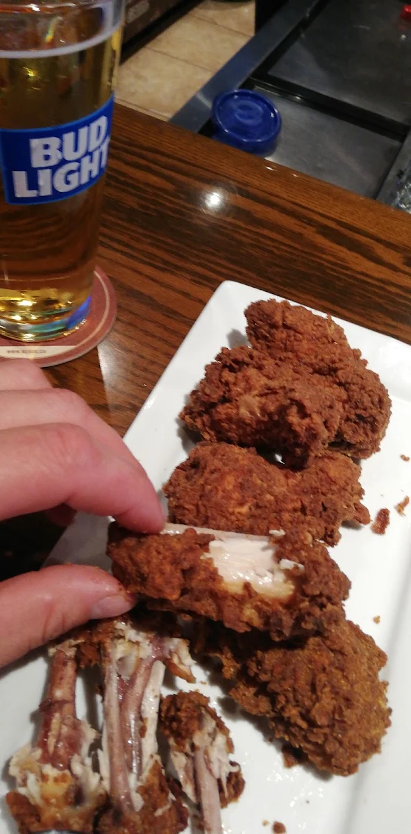 Chicken Wings, Kelseys Original Roadhouse