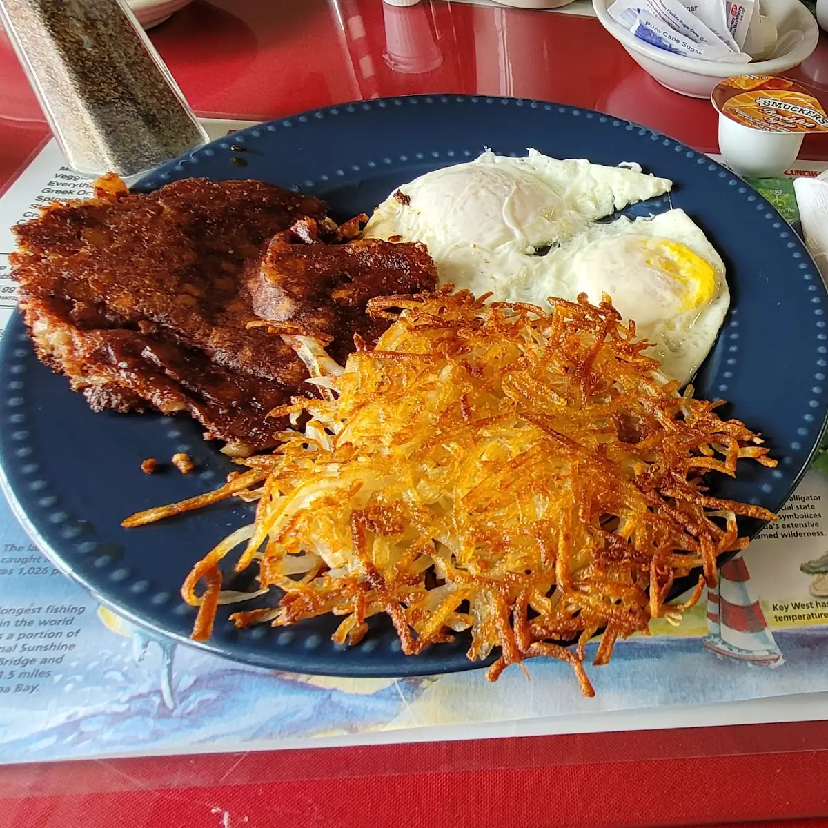 Crispy Bacon and Hash Browns Breakfast
