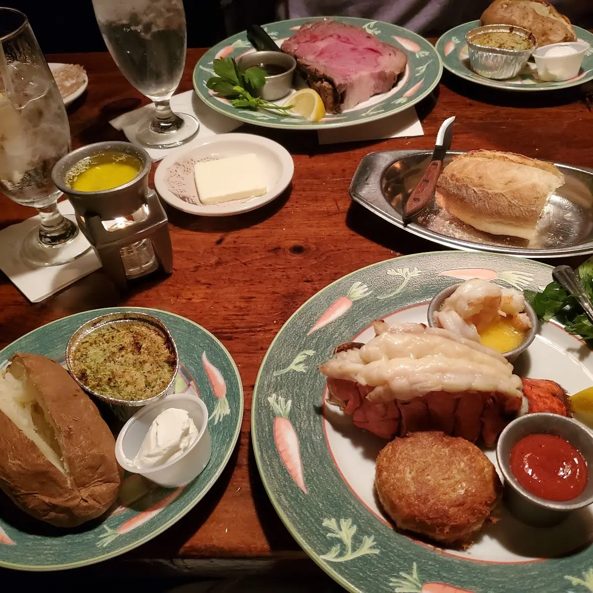 Seafood Platter and Prime Rib
