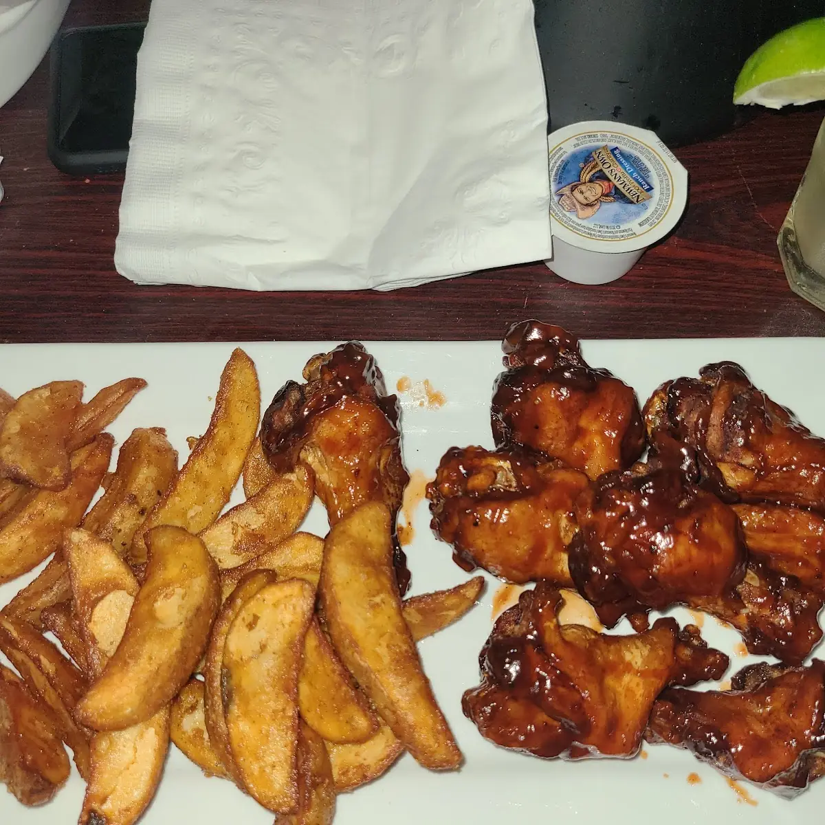 BBQ Wing and Fries