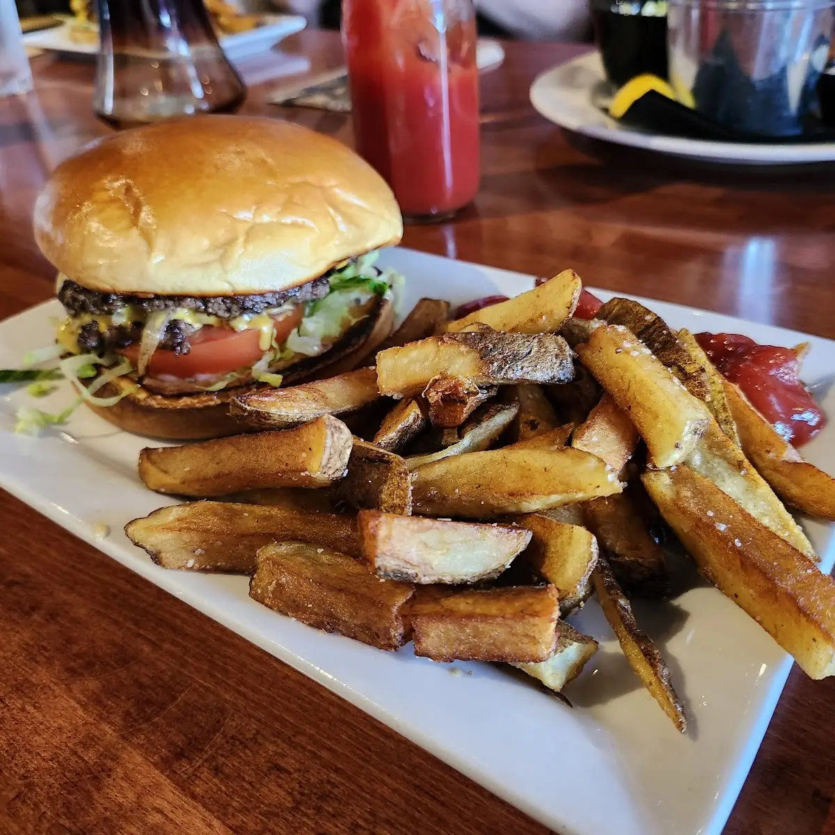 Cheeseburger with Thick Cut French Fries