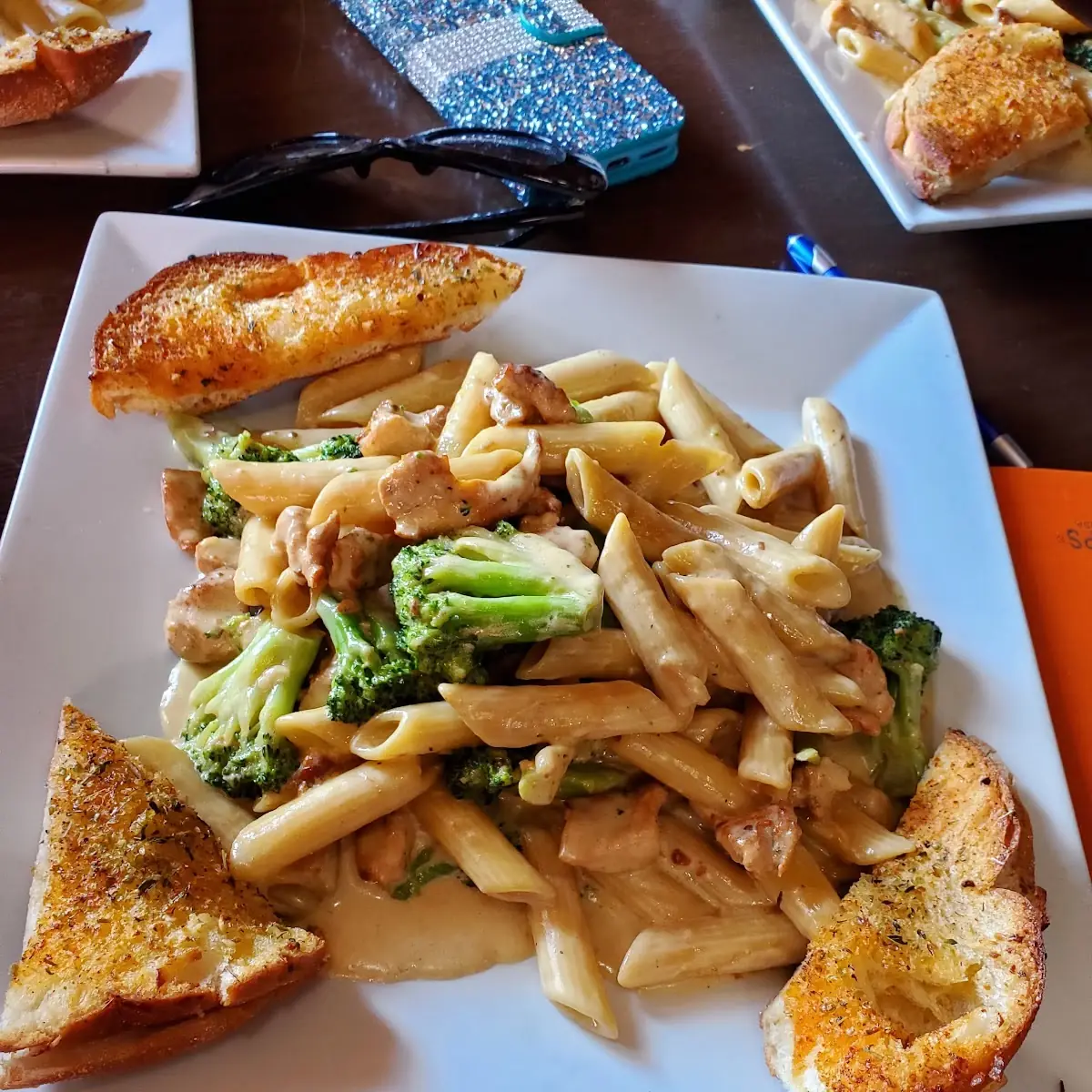 Chicken Alfredo with Broccoli