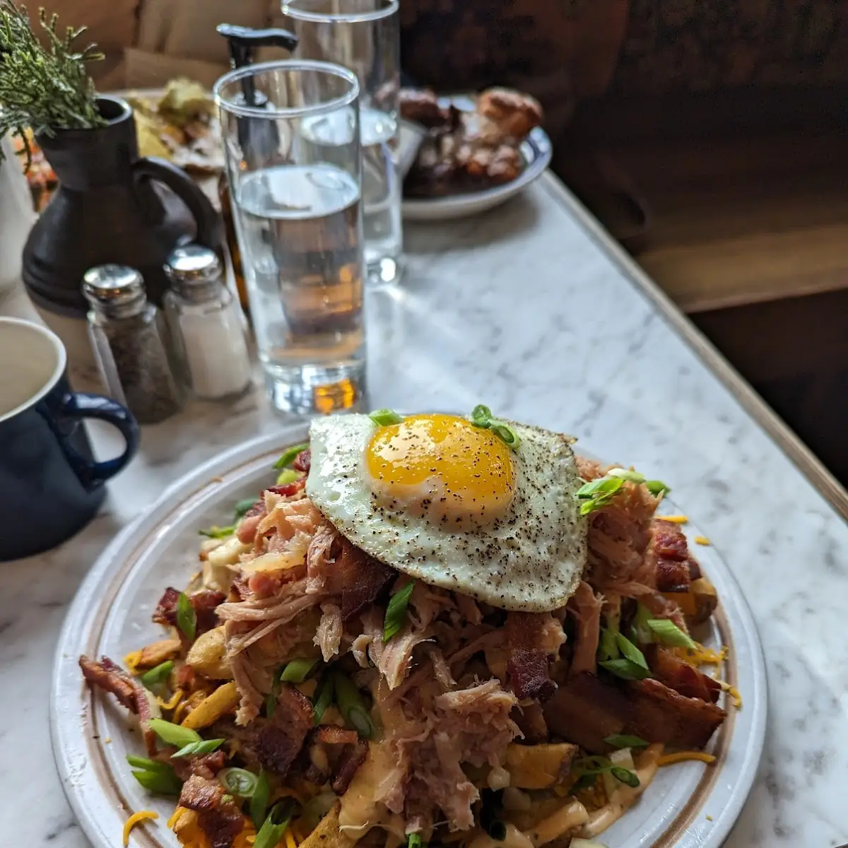 Breakfast Poutine