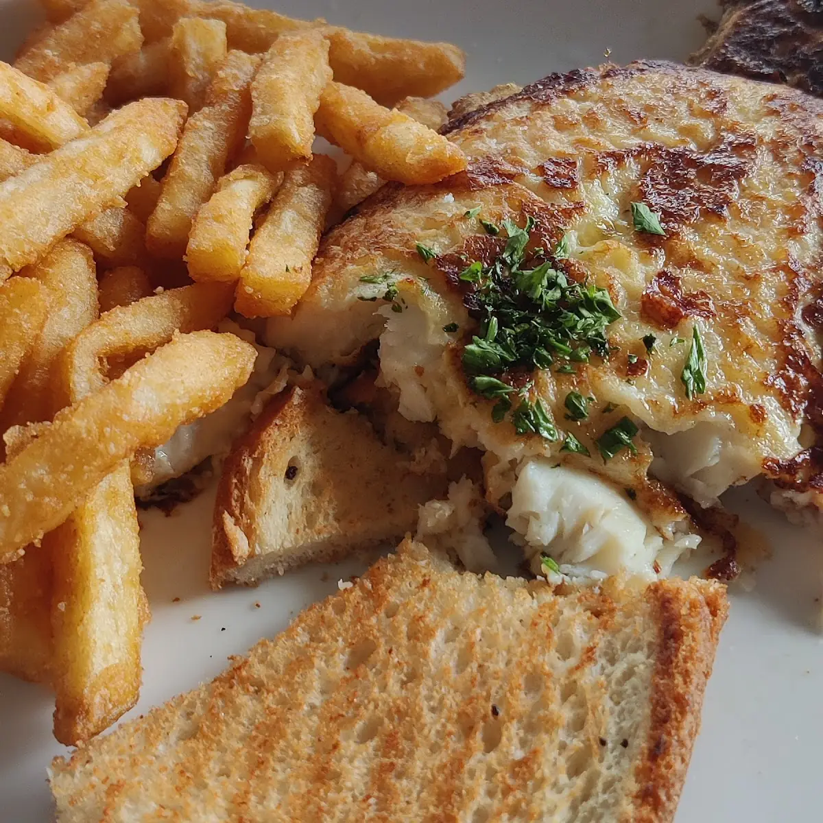 Ahi Tuna Skiffs Crab Cake