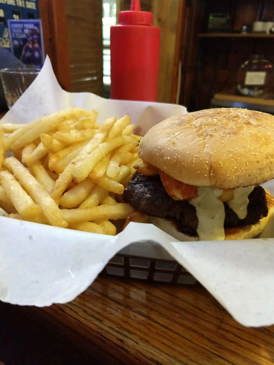 Wild Bill's BBQ Bacon Cheeseburger