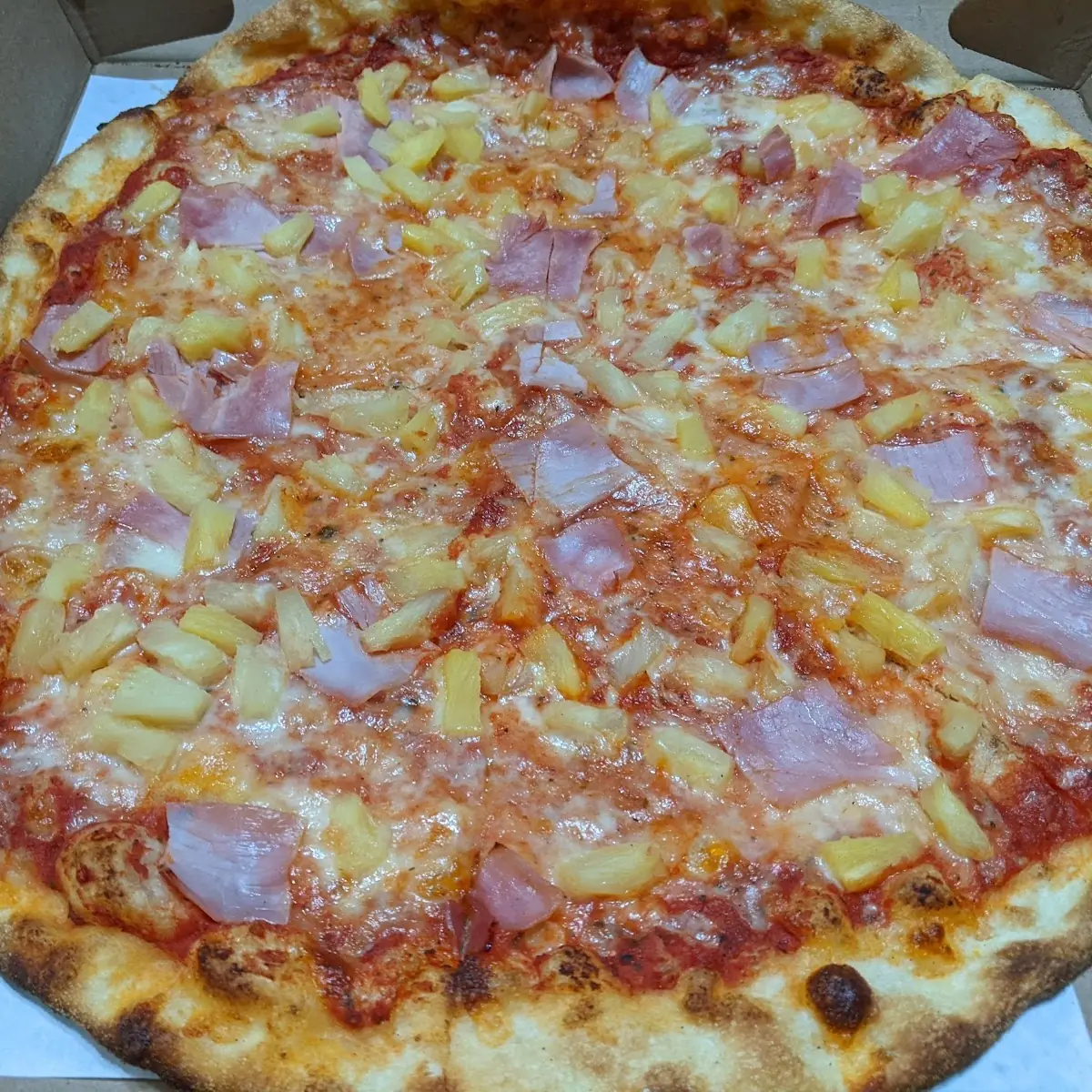 Large Hawaiian Pizza
