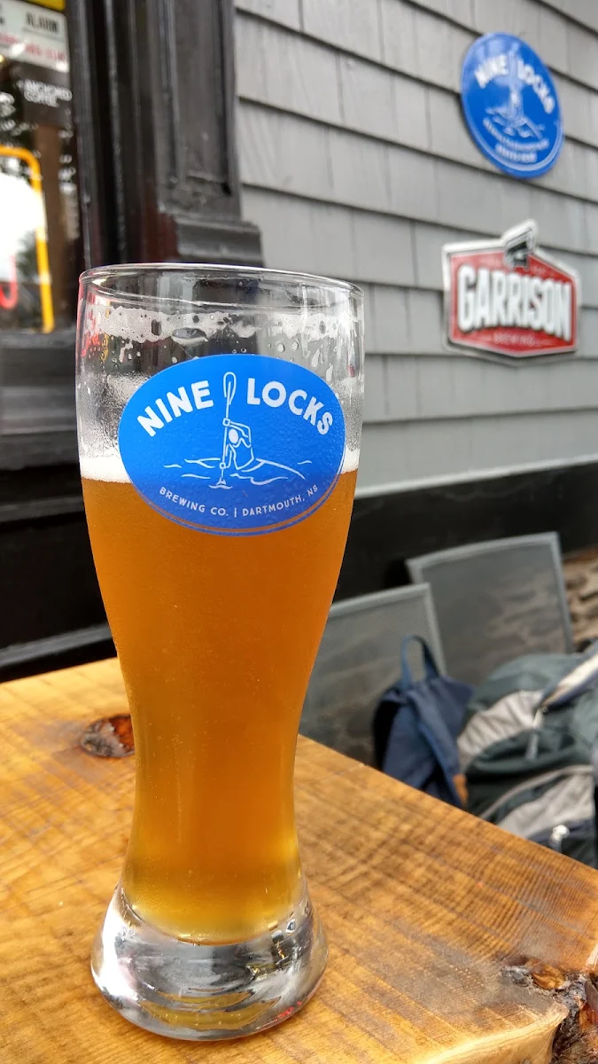 Bier, The Daily Grind Cafe & Bar