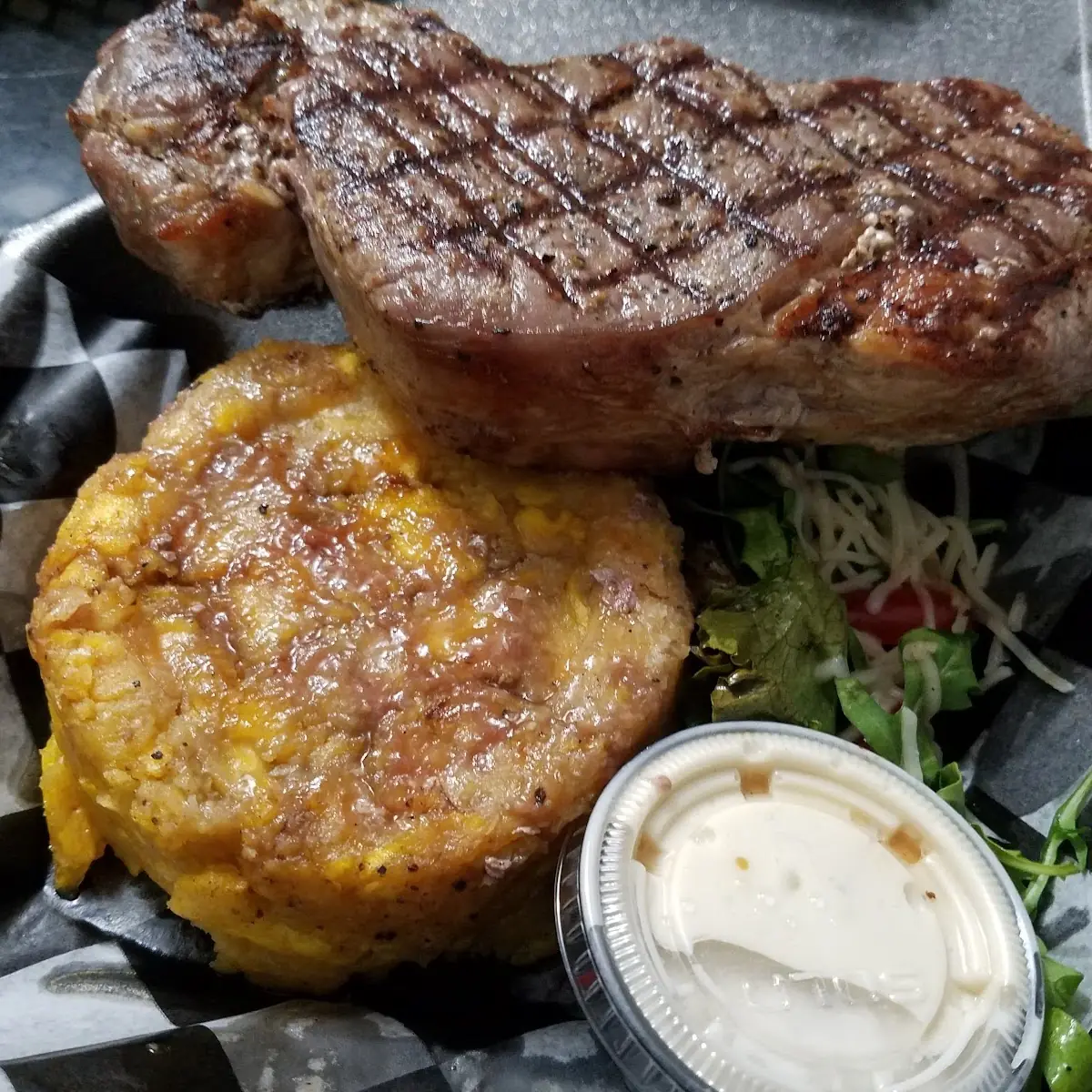 Ribeye Steak Con Mofongo Y Salsa De Setas