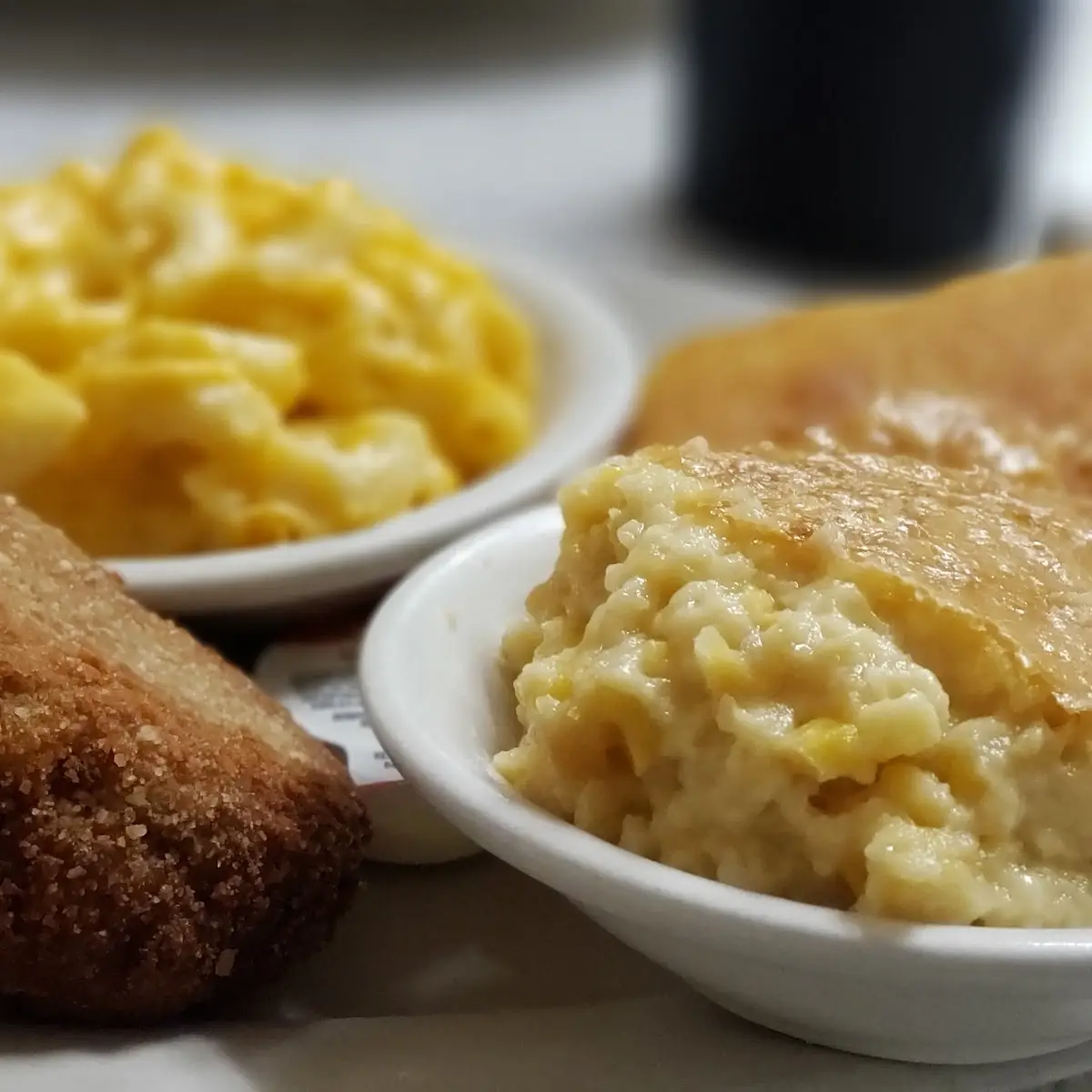 Crabcakes and Mac N' Cheese