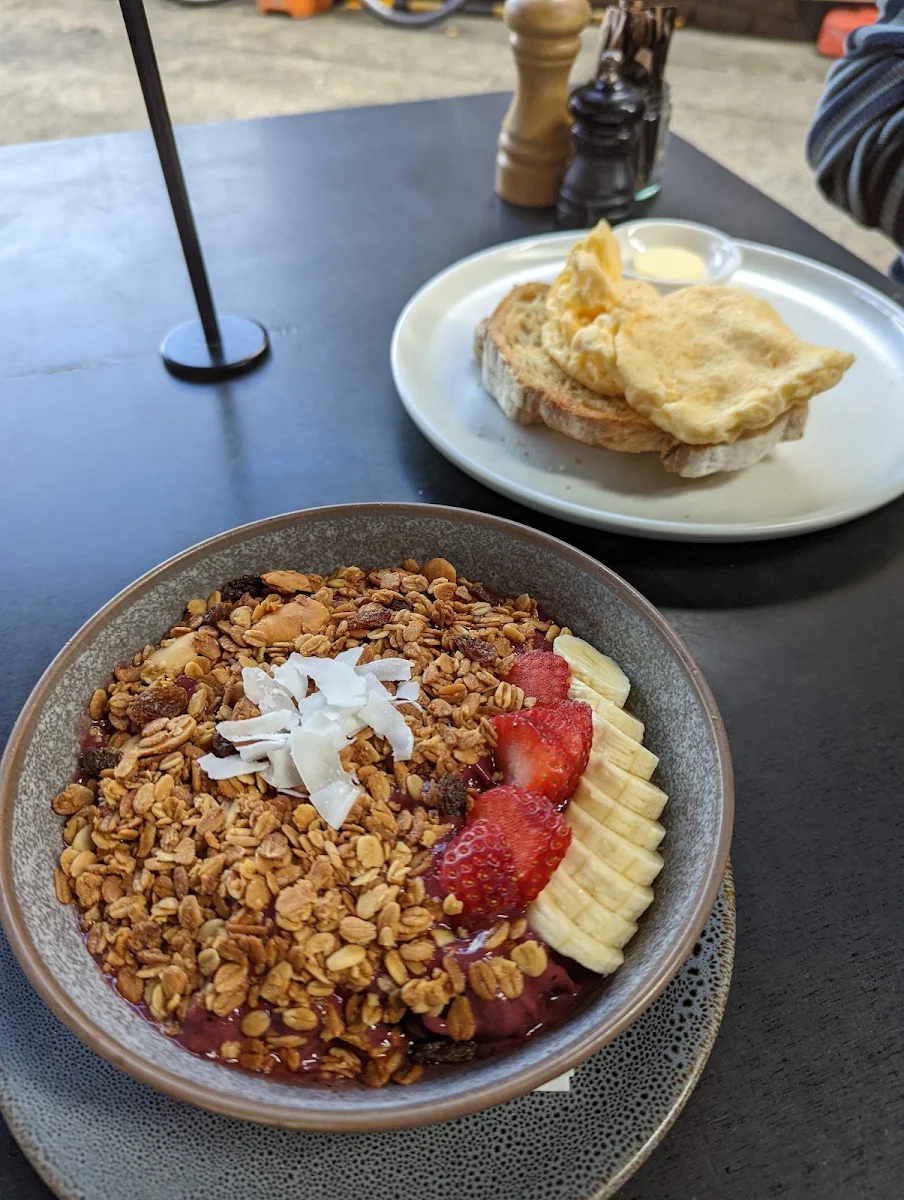 Açai Bowl, Birdwood Cafe