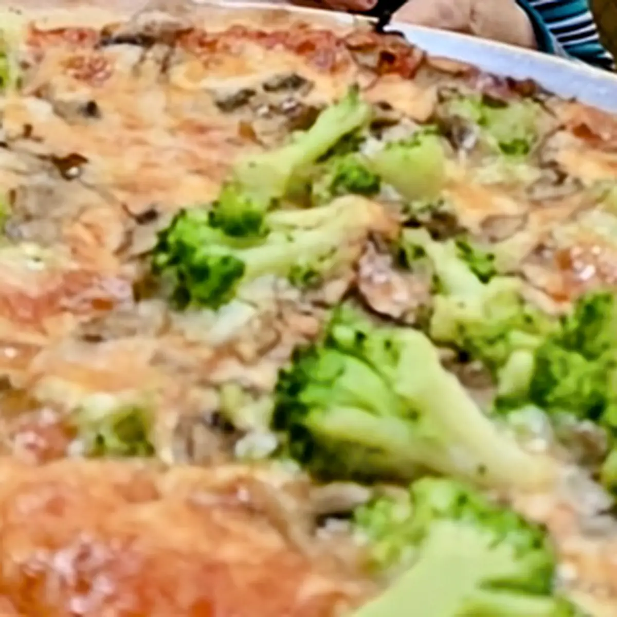 Broccoli and Mushroom Pizza