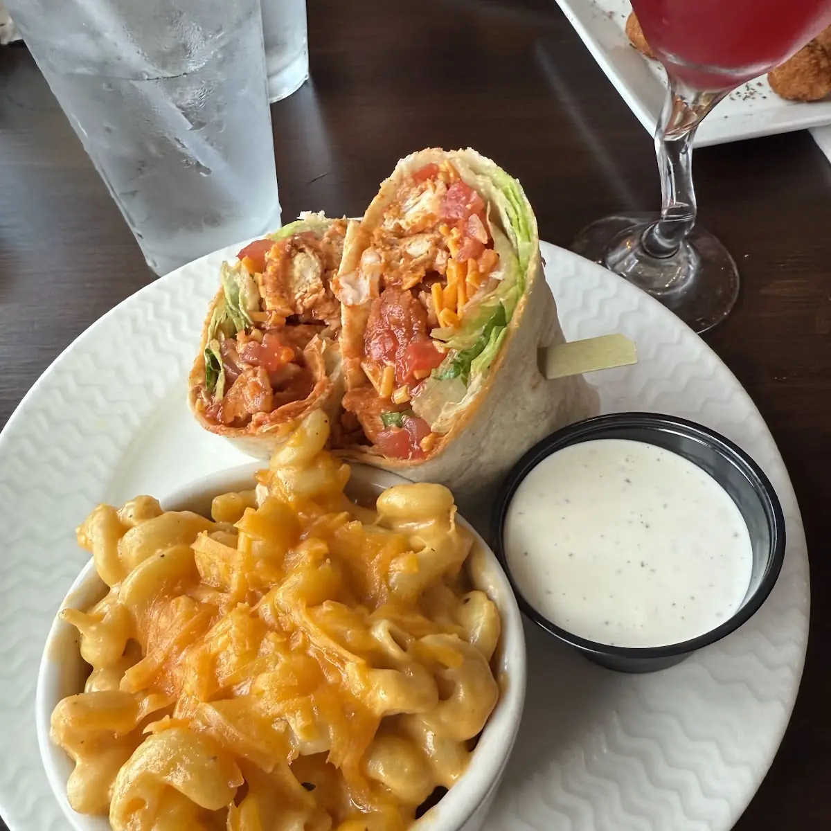 Buffalo Chicken Wrap with Mac and Cheese Side