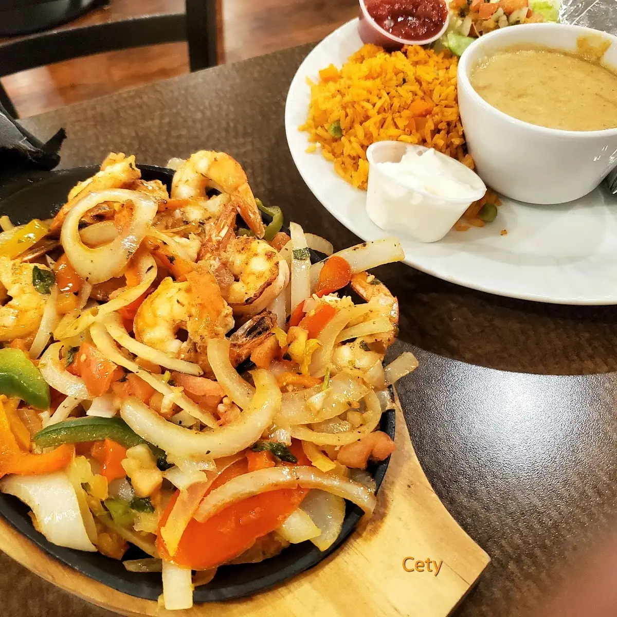 Sizzling Shrimp Fajitas