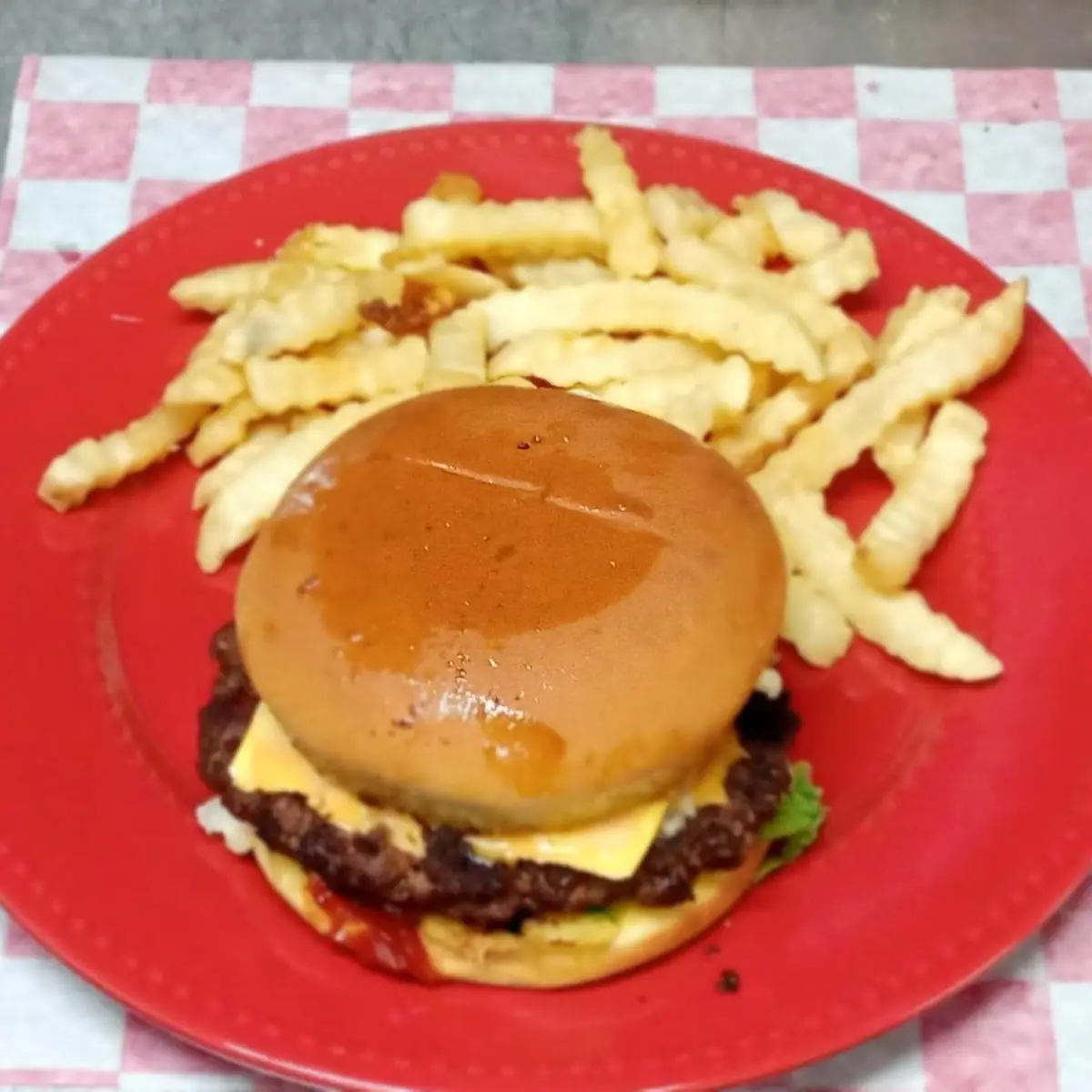 Famous Willie Burger Meal