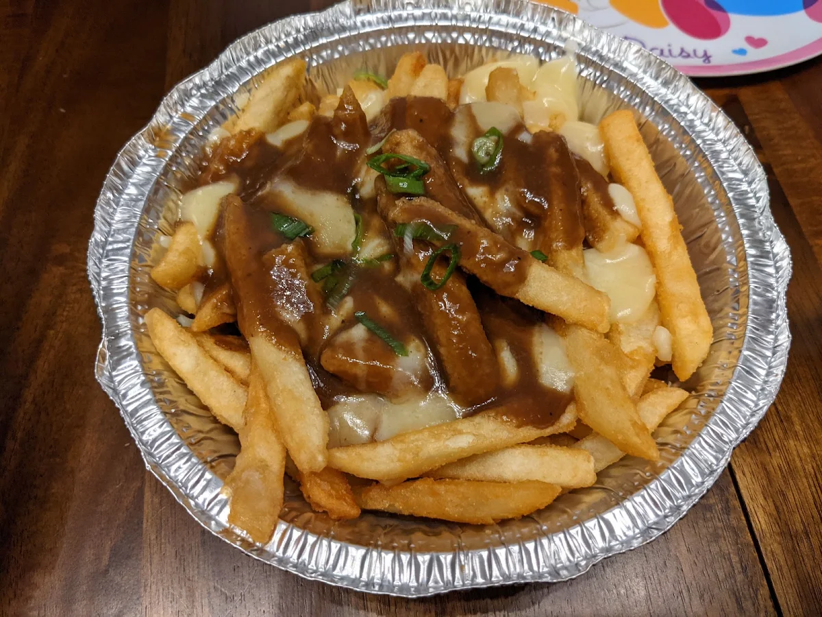 Poutine, Limitless Bar & Grill