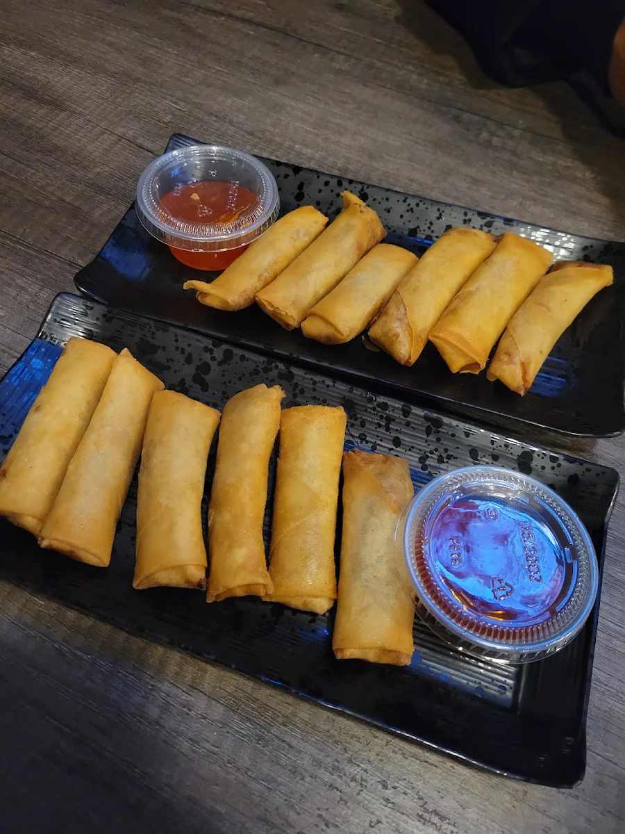 Spring Rolls Vegetarian, Limitless Bar & Grill