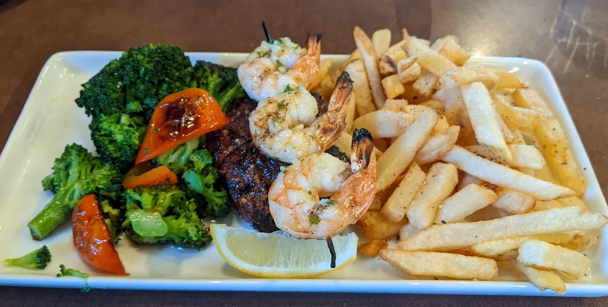 Sirloin Steak with Shrimp Skewers